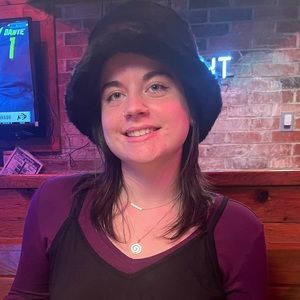 Meet your Posher, Maeve